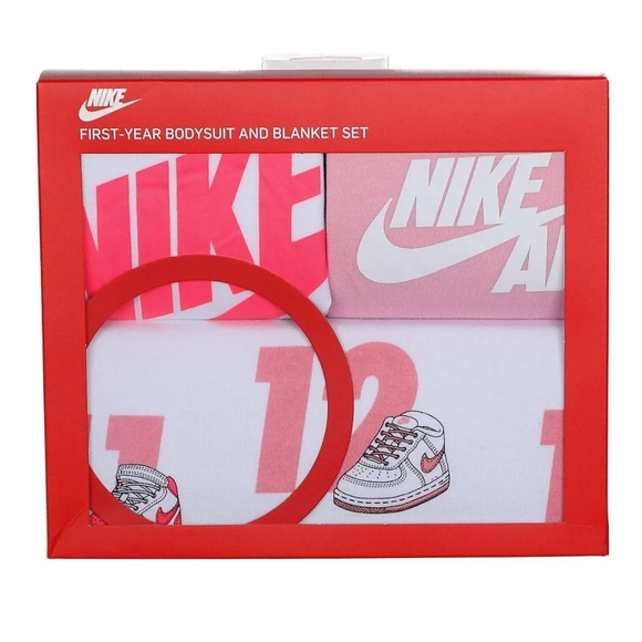 Nike Baby Girl Newborn Infant Monthly Milestone Box Set Blanket Onesie - Picture 2 of 5